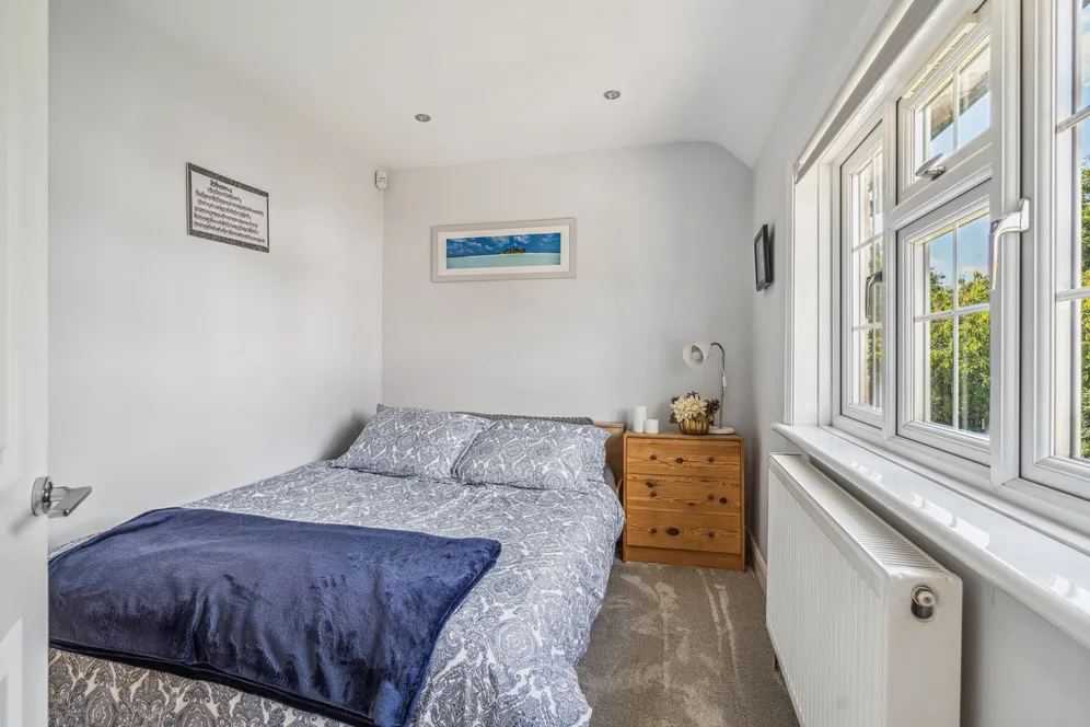 Wexham Street, Slough, SL3 photo 13