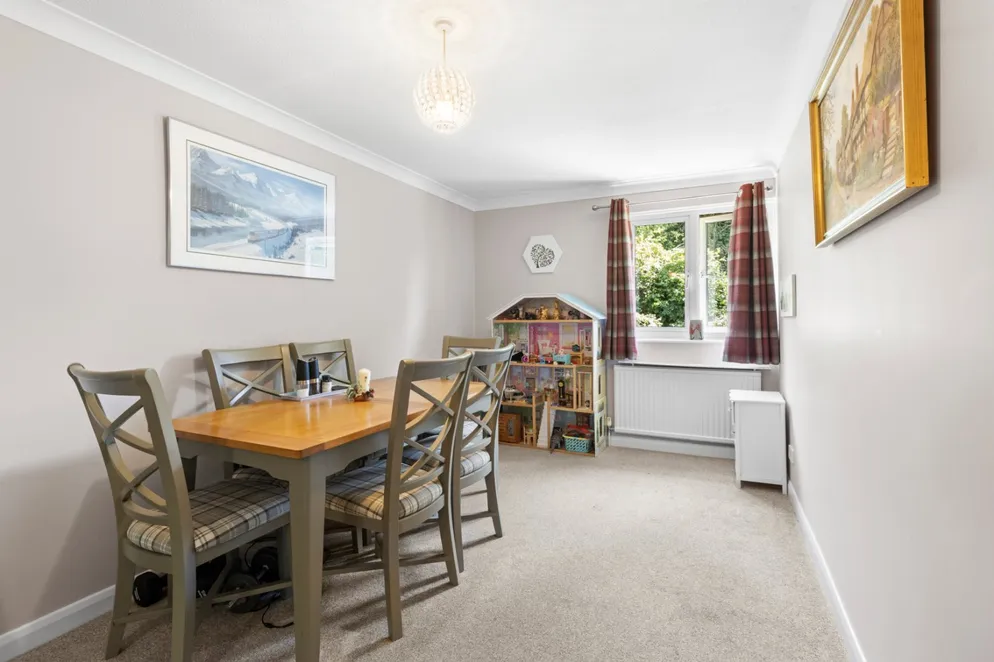 Property carousel item 17