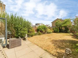 Rookwood Drive, Stevenage thumb 2