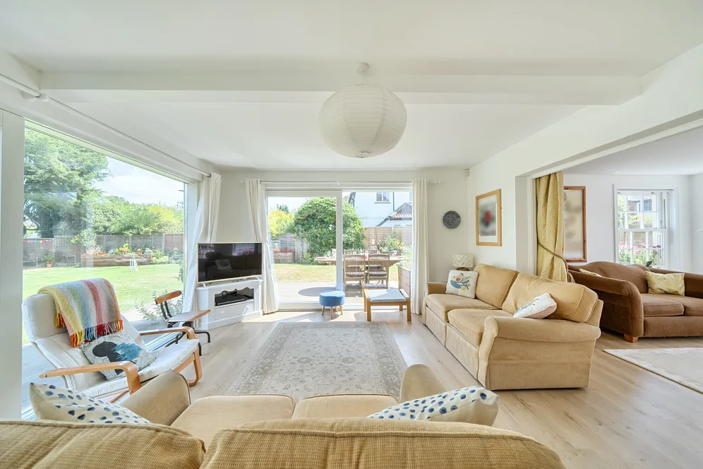Abbots Road, Abbots Langley, WD5 photo 4
