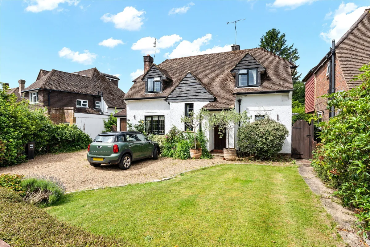 Wheeler Avenue, Oxted, Surrey, RH8