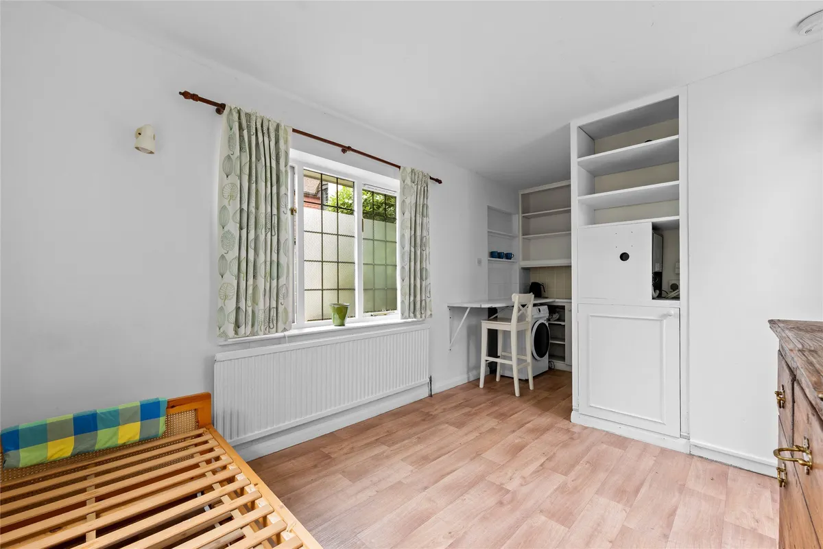 Wheeler Avenue, Oxted, Surrey, RH8
