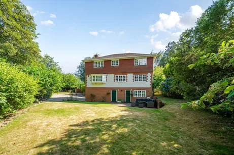 Linkside South, Hindhead, GU26