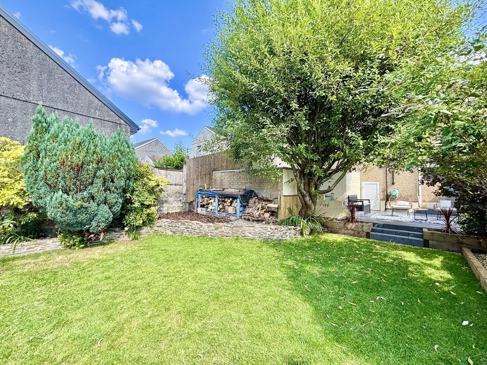 Property carousel item 30