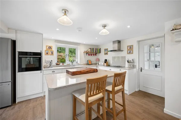 Llanfaethlu, Holyhead, LL65 photo 5