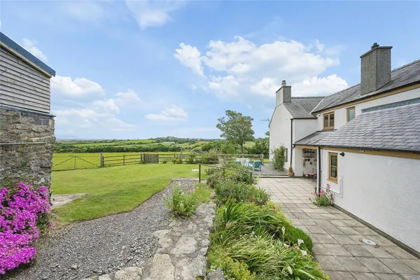 Llanfaethlu, Holyhead, LL65 photo 19