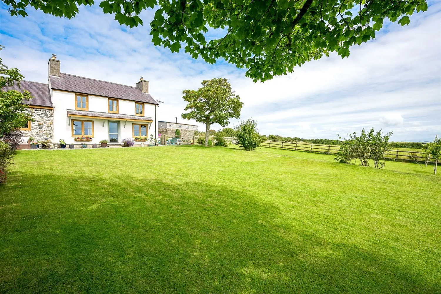 Llanfaethlu, Holyhead, LL65 photo 26