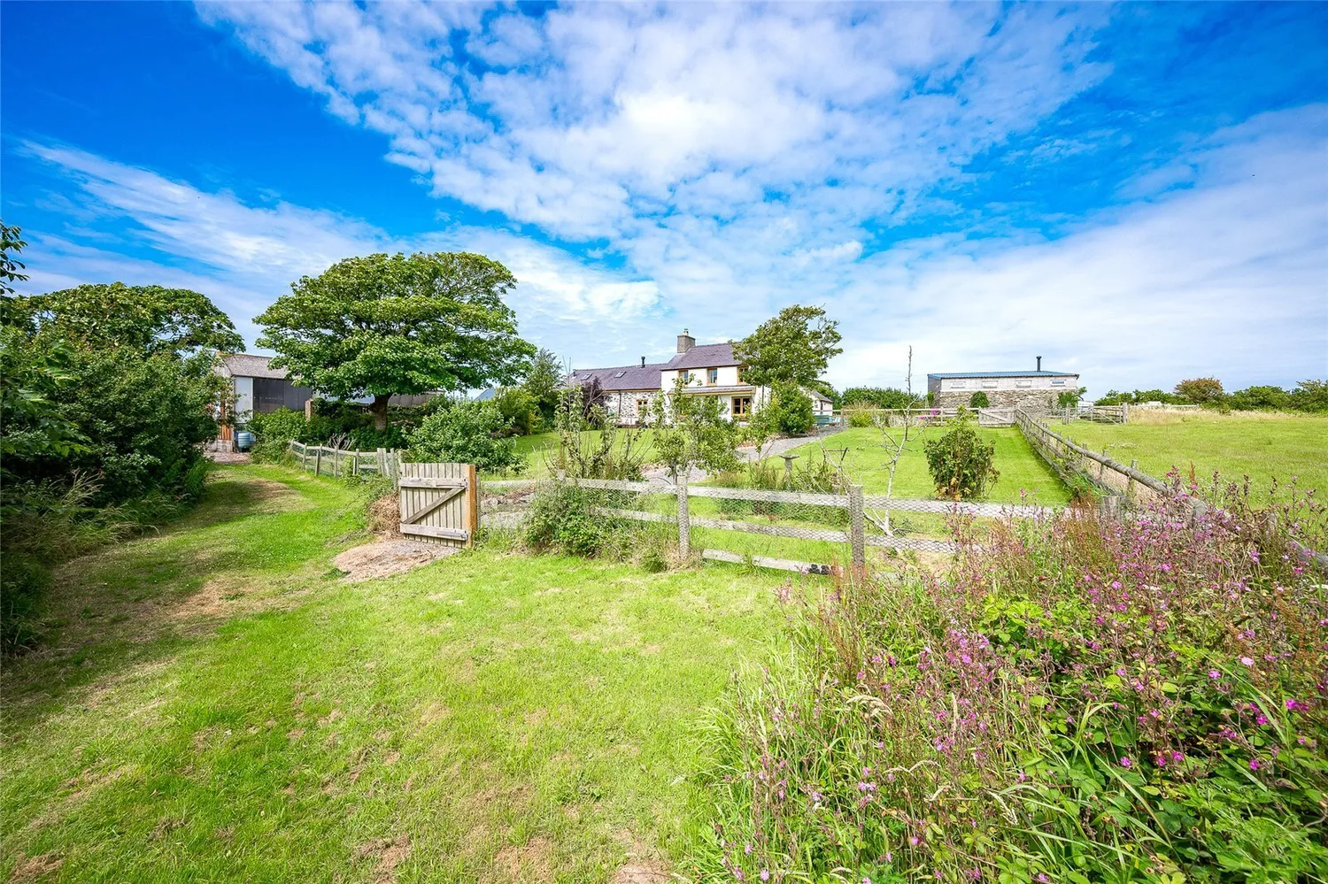 Llanfaethlu, Holyhead, LL65 photo 27
