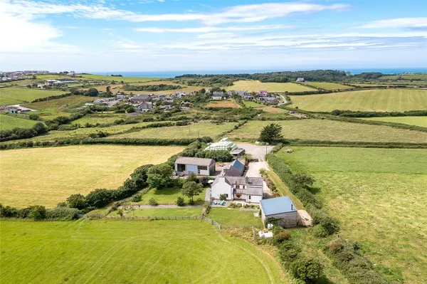 Llanfaethlu, Holyhead, LL65 photo 29
