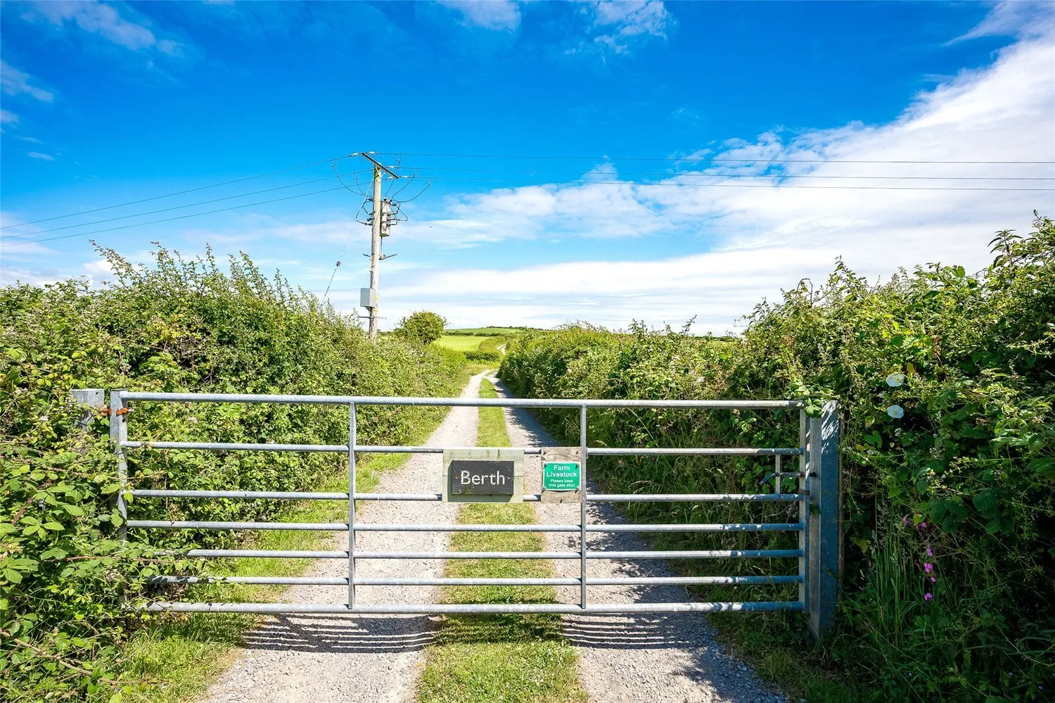 Llanfaethlu, Holyhead, LL65 photo 31