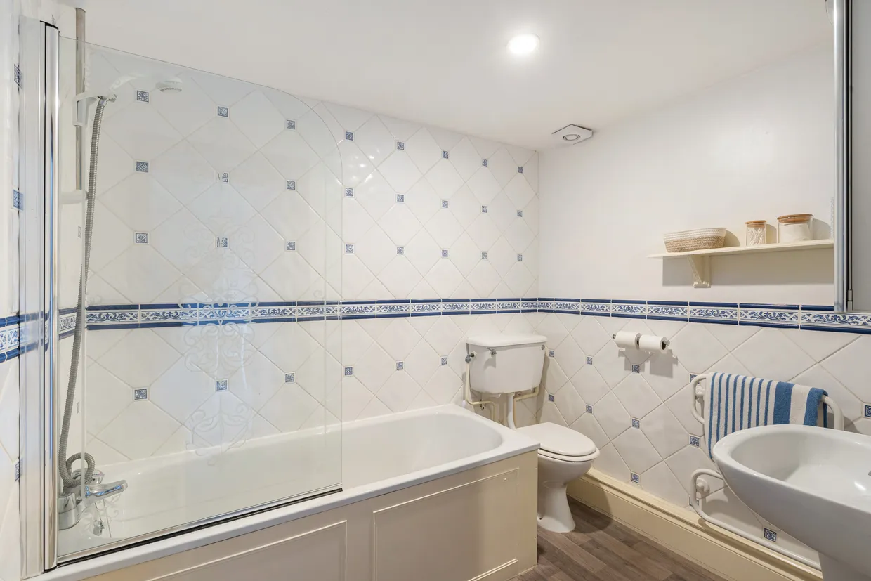 Hyde, Chalford, GL6 photo 19