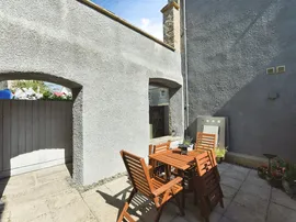 West End Court, Shepton Mallet thumb 3