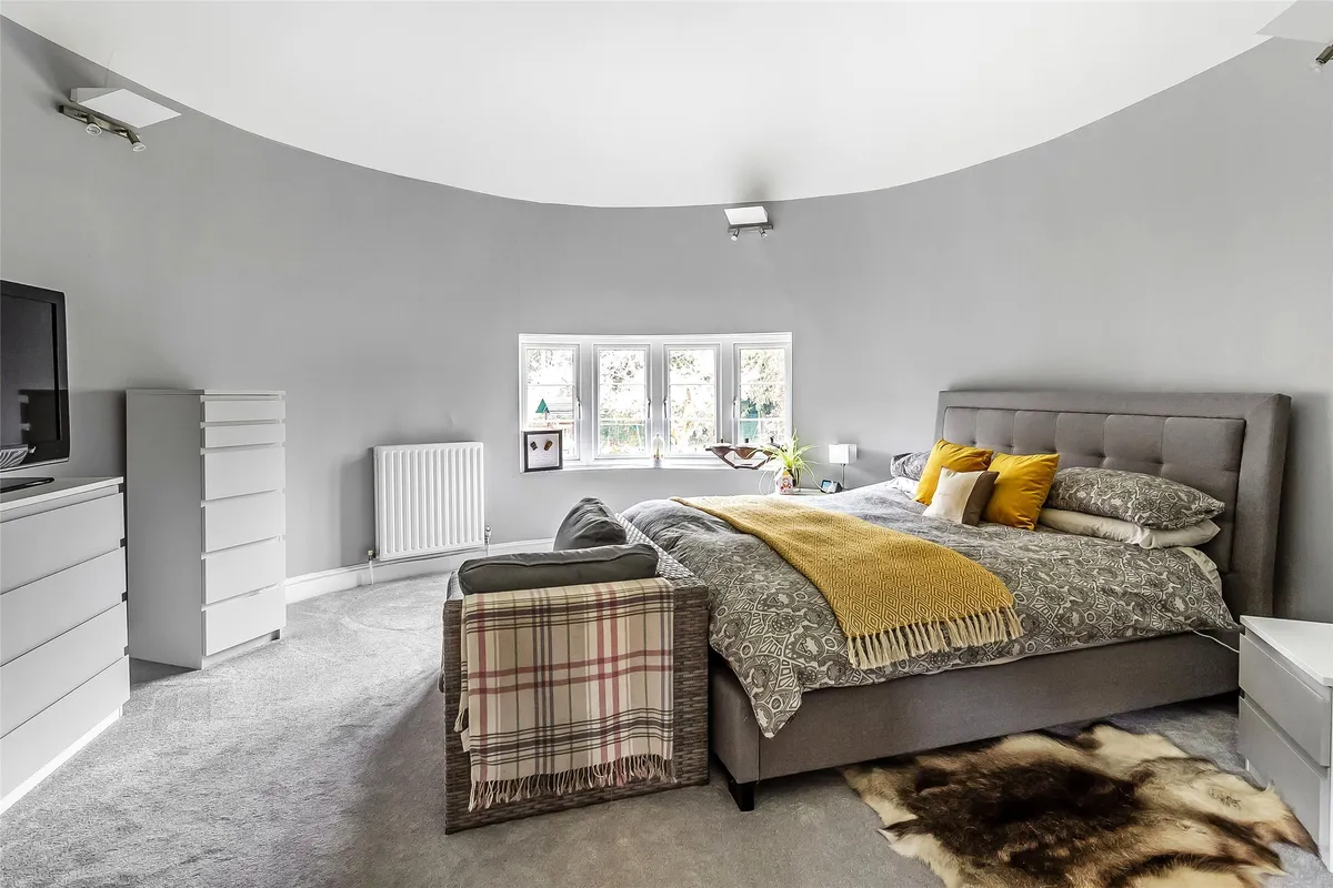 London Road, Westerham, TN16