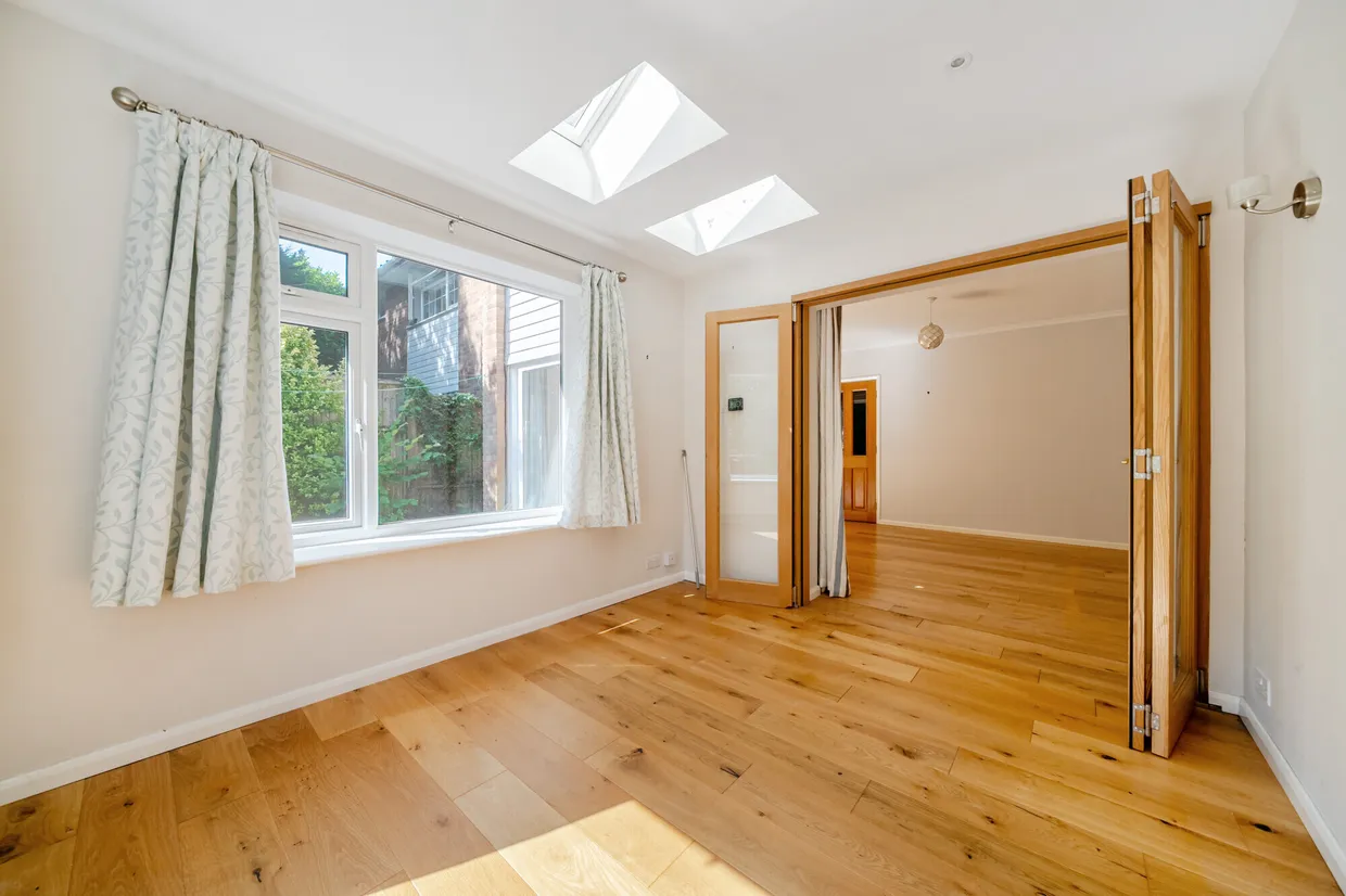 Field Place, Liphook, GU30 photo 6