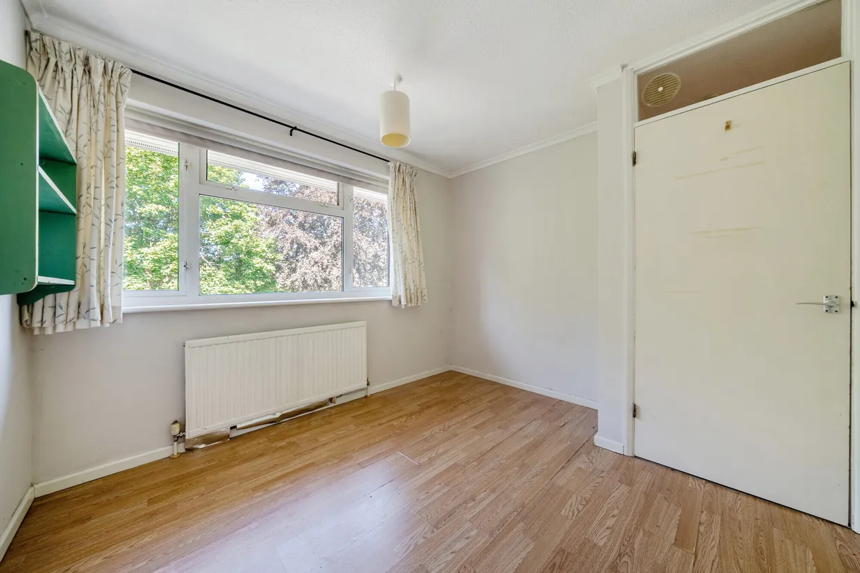 Field Place, Liphook, GU30 photo 8