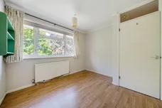 Field Place, Liphook, GU30 photo 8
