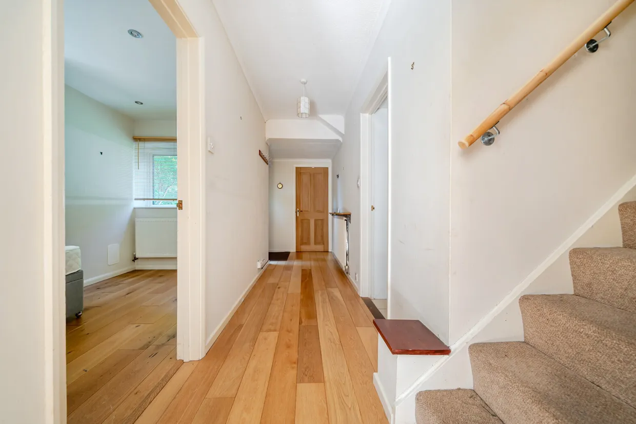 Field Place, Liphook, GU30 photo 9