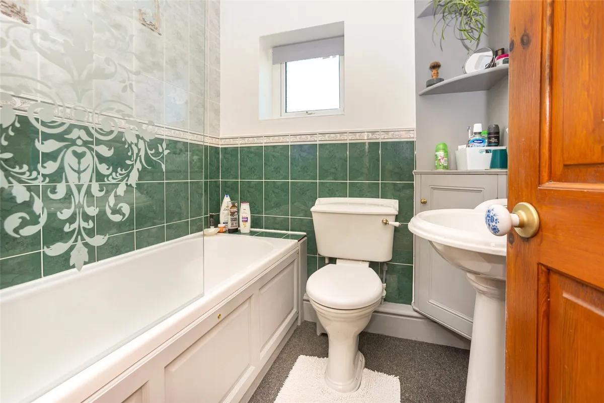 Dulas, Isle of Anglesey, LL70