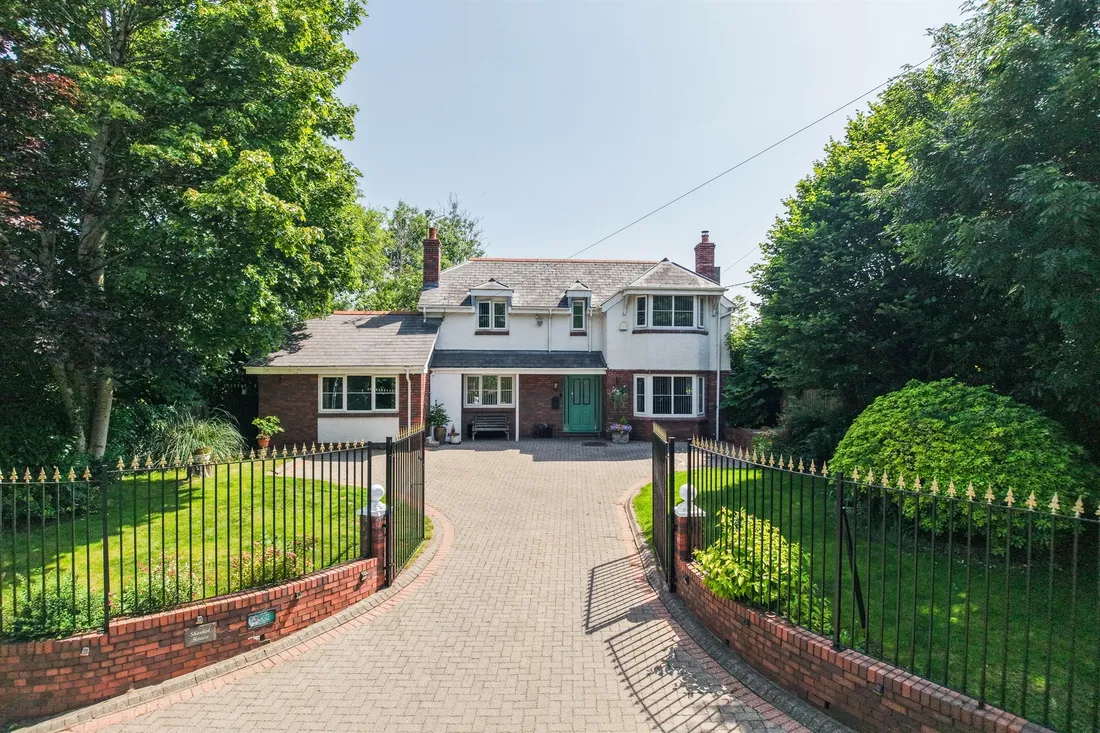 Property photo 33