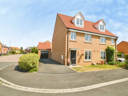 Wyecarr Drive, Yarmphoto