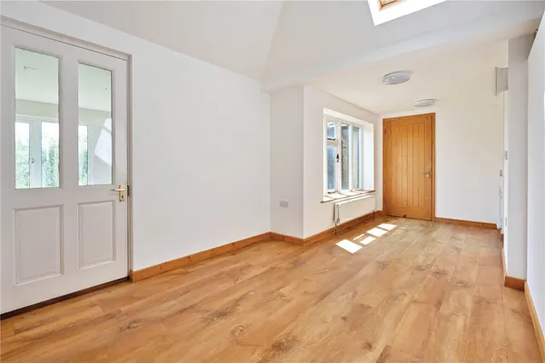 2 North Lodge, Whepstead, IP29 photo 8
