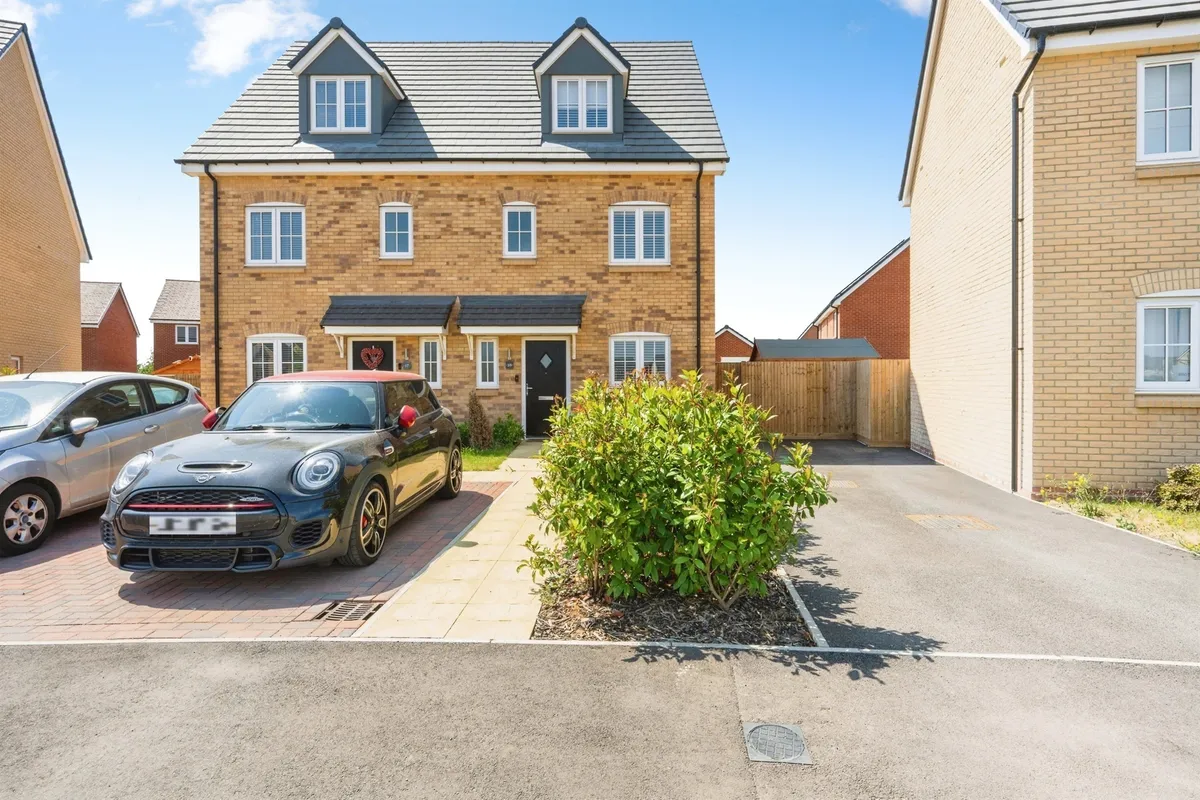 Cackett Way, Shortstown, BEDFORD