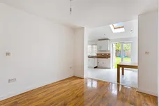 Ballogie Avenue London NW10 photo 4
