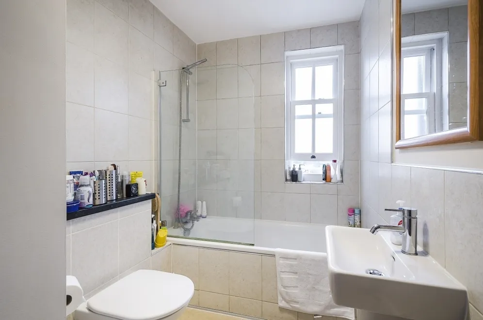 Lillie Road London SW6 photo 5