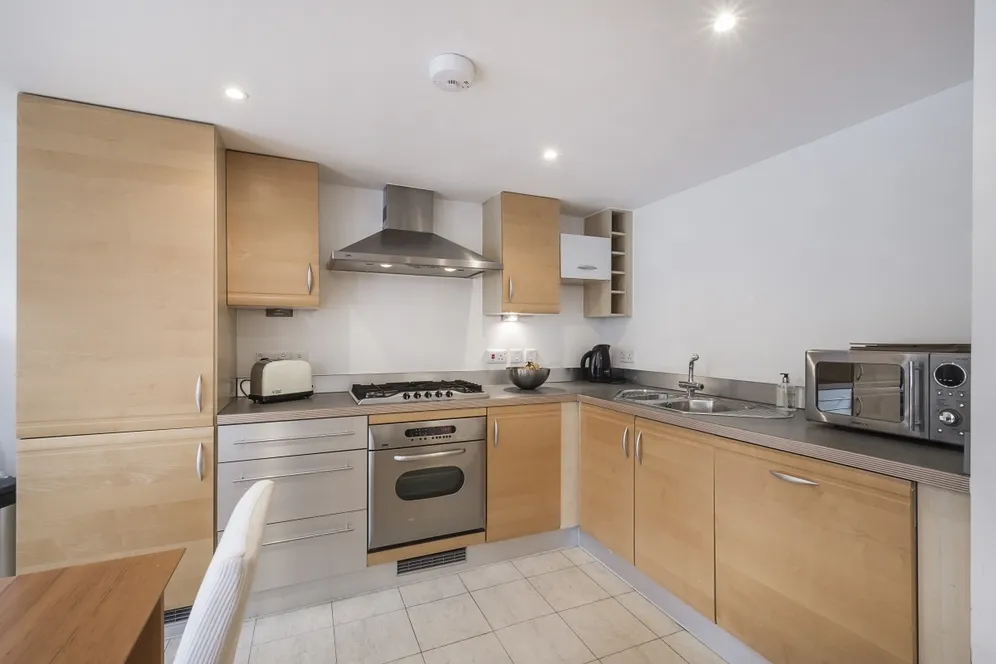 Earls Court Square London SW5 photo 8