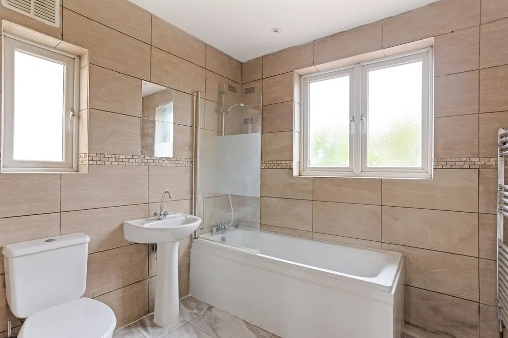Ballogie Avenue London NW10 photo 10