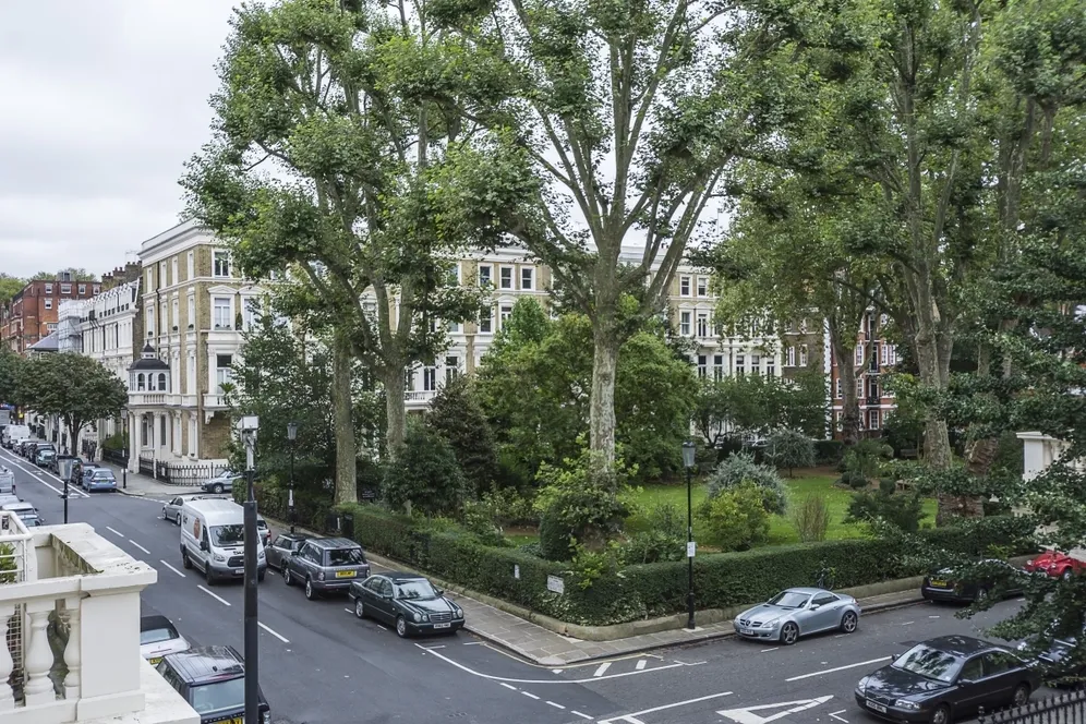 Earls Court Square London SW5 photo 9