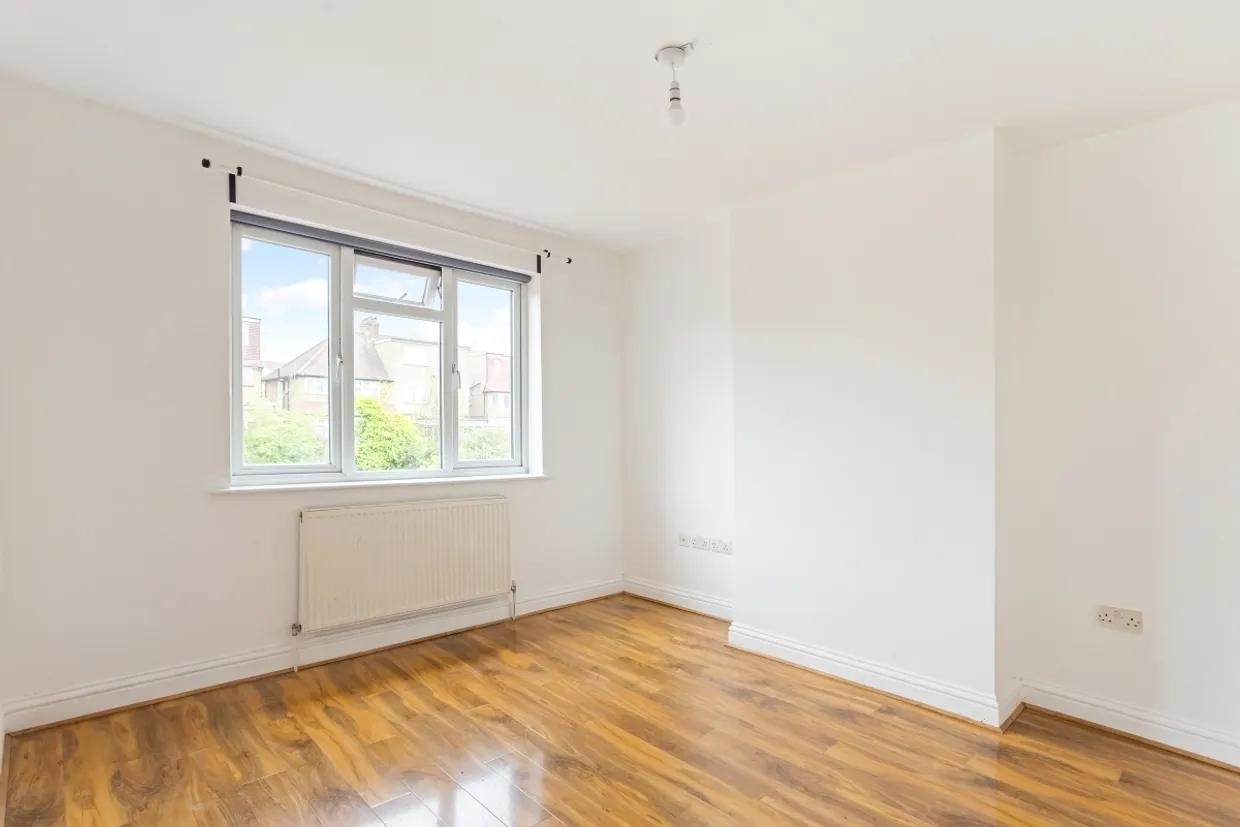 Ballogie Avenue London NW10 photo 11