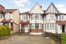 Ballogie Avenue London NW10 photo 15