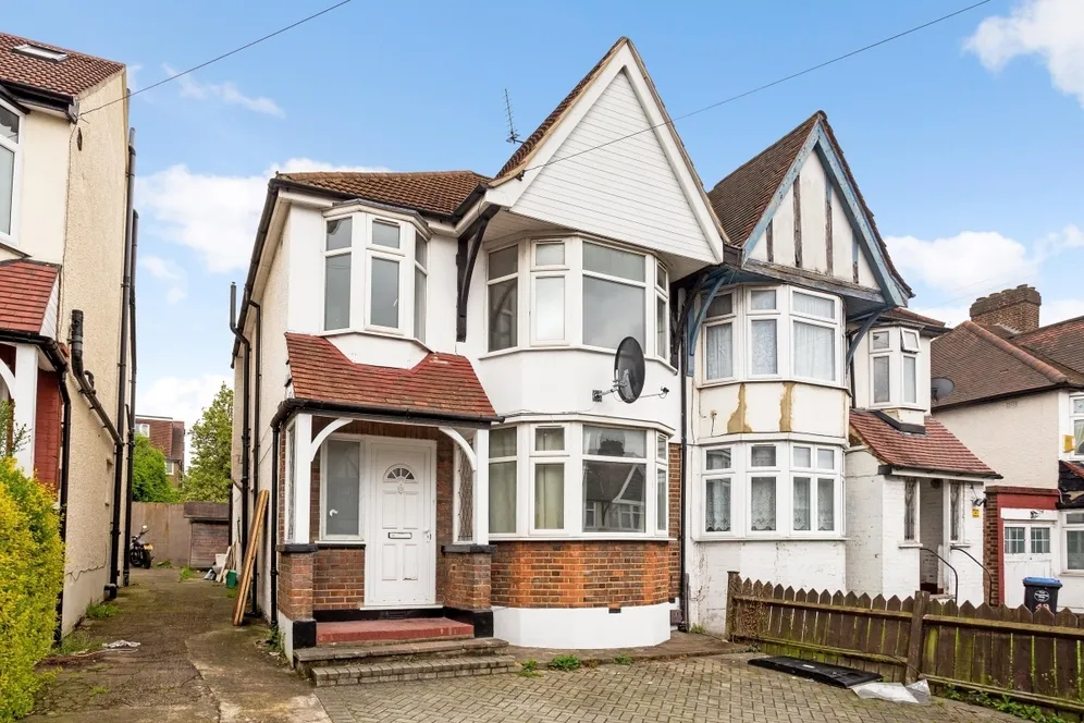 Ballogie Avenue London NW10 photo 16
