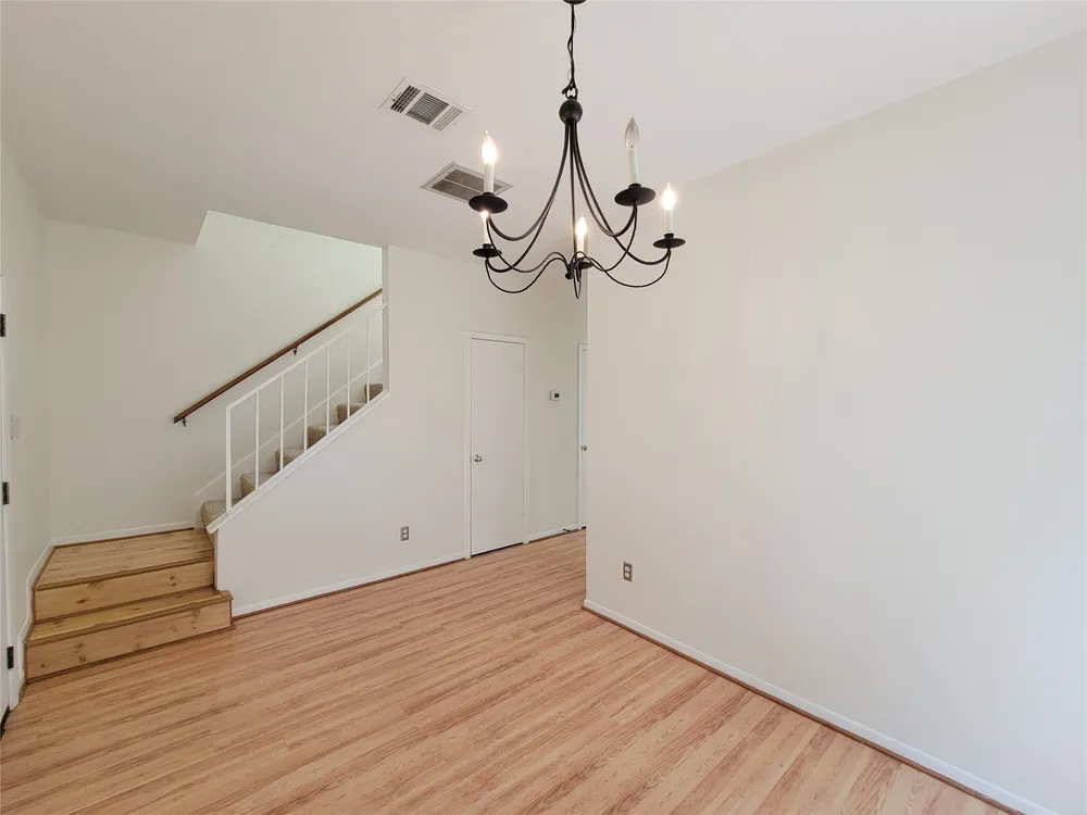 4225 Purdue St, Houston, TX 77005
