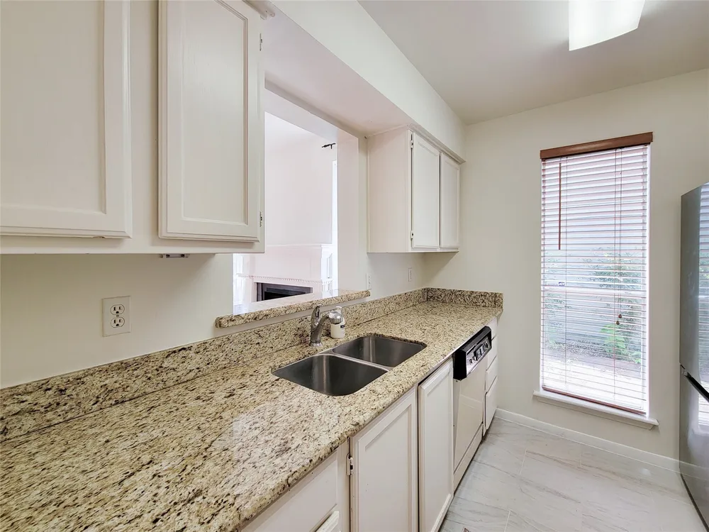 4225 Purdue St, Houston, TX 77005