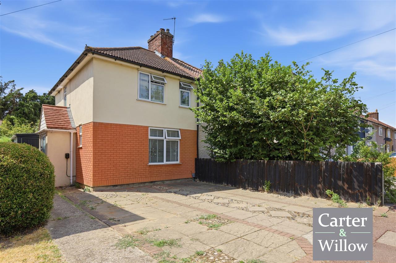 Shortcroft Road, Essex Image 1