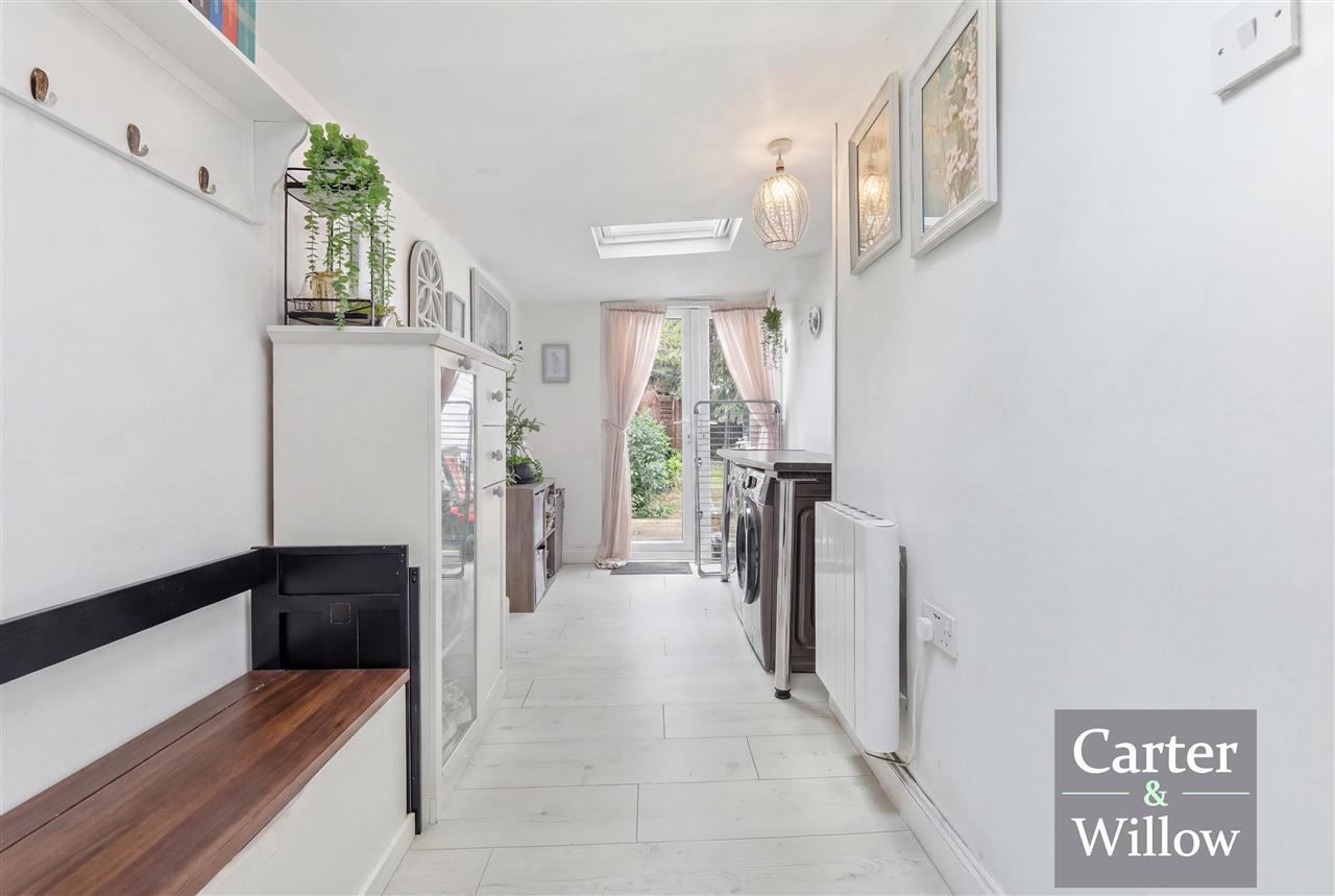 Shortcroft Road, Essex Image 10