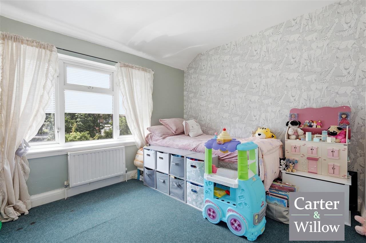Shortcroft Road, Essex Image 15