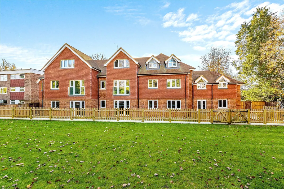 Doods Park Road, Reigate, Surrey, RH2