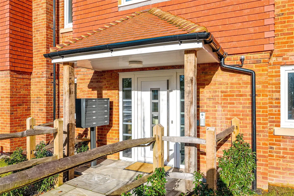 Doods Park Road, Reigate, Surrey, RH2