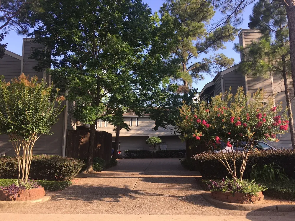 4225 Purdue St, Houston, TX 77005