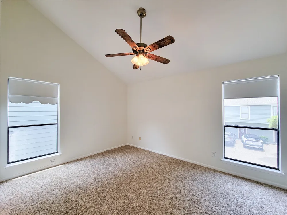 4225 Purdue St, Houston, TX 77005