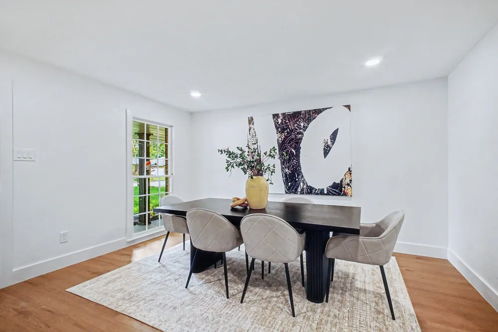 5443 Redstart St, Houston, TX 77096