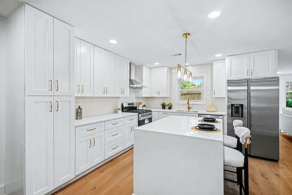 5443 Redstart St, Houston, TX 77096