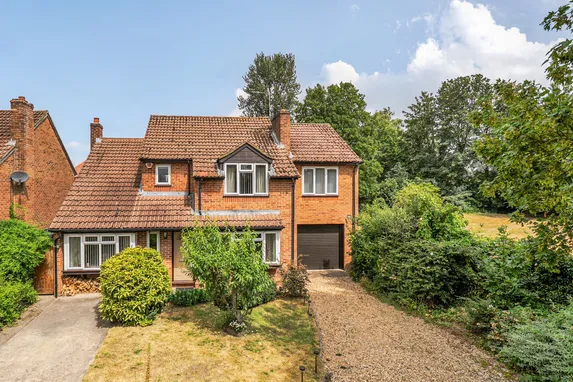 Ailesbury Way, Burbage, SN8