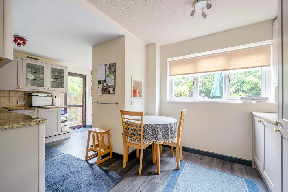 Ailesbury Way, Burbage, SN8 photo 6