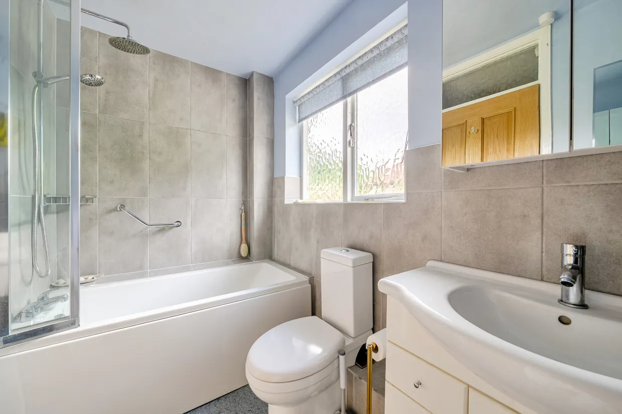 Ailesbury Way, Burbage, SN8 photo 13