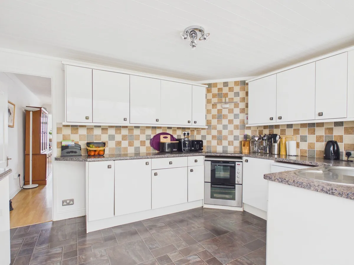 Rutland Close, Barry, CF62