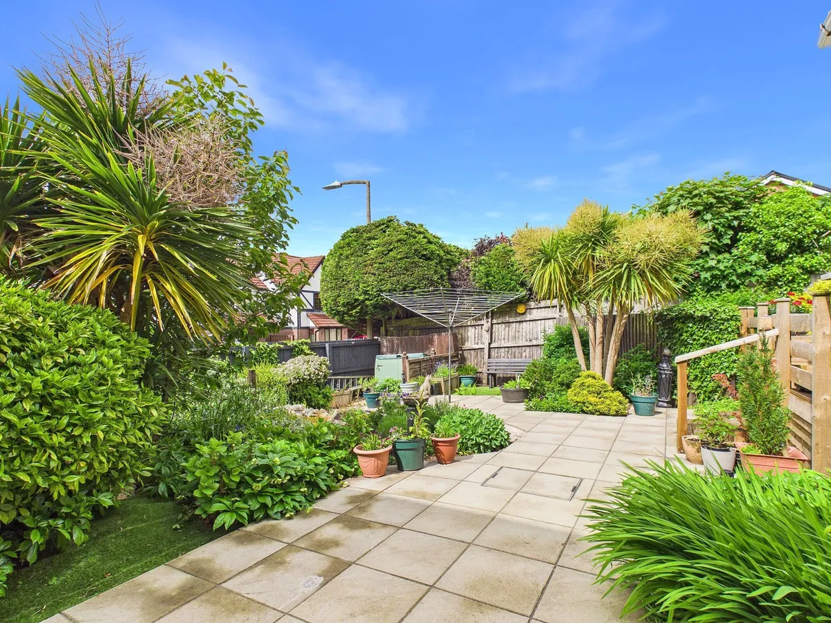 Rutland Close, Barry, CF62